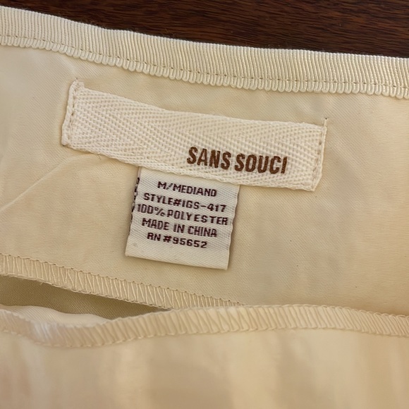 Beautiful white skirt by Sans Souci - Picture 3 of 3